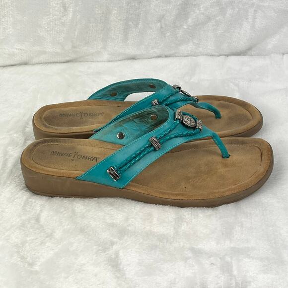 Minnetonka Turquoise Leather Concho Thong Sandals Size 9 Slip-On Comfort Casual - Picture 2 of 8